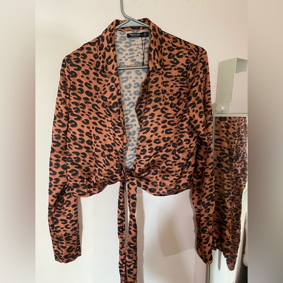 Nasty Gal animal print long sleeve top, SIZE 8 - Picture 1 of 3